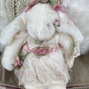 Bunnies by the bay Flora leaf clover